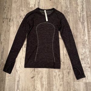 Lululemon Swiftly Wool Long Sleeve Top size 8